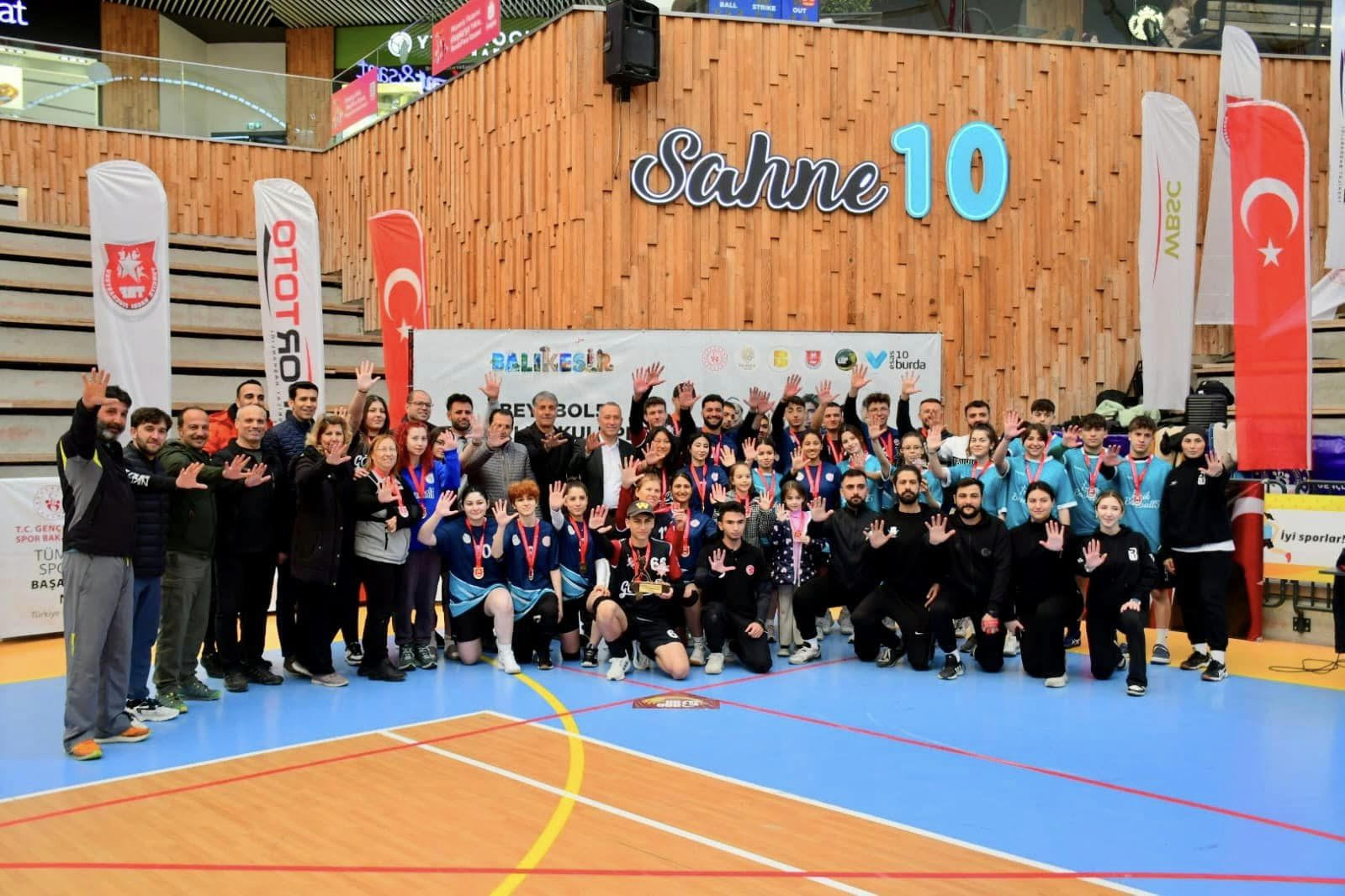 Beyzbol5 Kulüpler Türkiye Şampiyonası Balıkesir'de Yapıldı