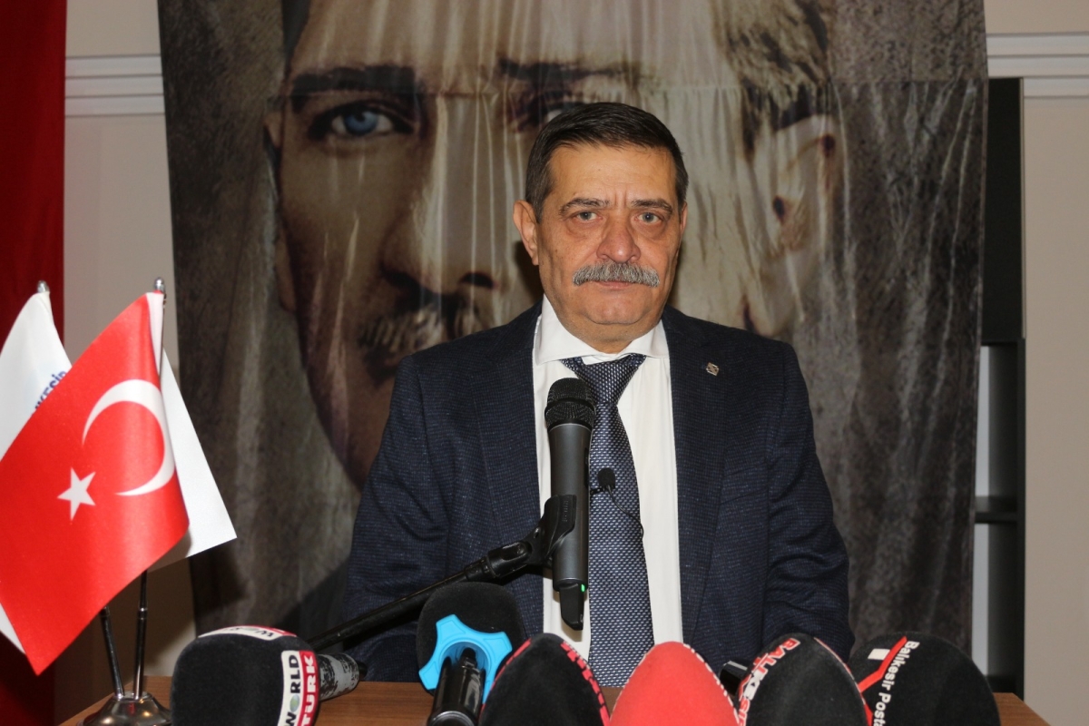 Ya üç buçuk atarsın, ya dört dörtlük yaşarsın!