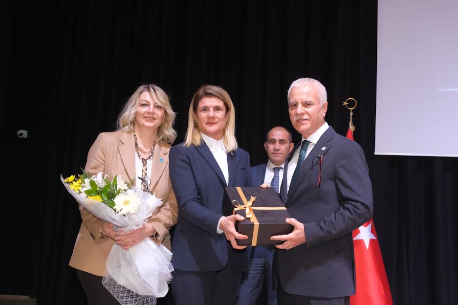 ''BU ÜLKEYİ YÖNETEN İNSANIN KENDİNE SEÇTİĞİ SİLAH KORKU''