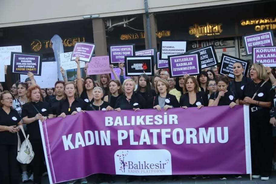 “ÖFKELİYİZ, İSYANDAYIZ, ÜLKEMİZDE GÜVENDE DEĞİLİZ!”