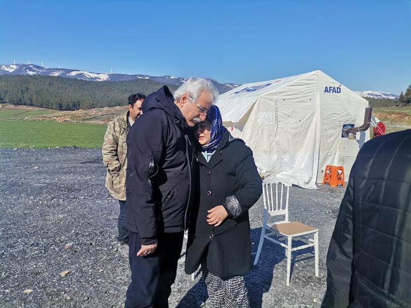 MEHMET TÜM: HÜKÜMET ENKAZIN ALTINDA