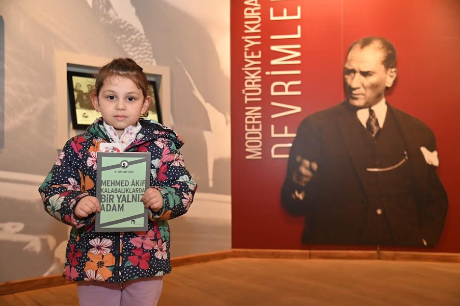 KARESİ ATATÜRK EVİ'NE YOĞUN İLGİ 