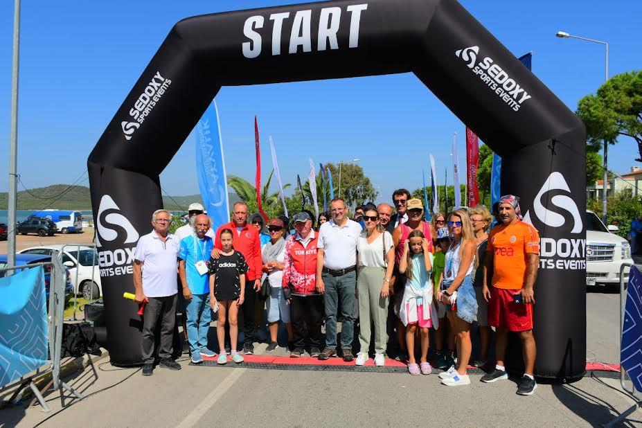 AYVALIK KURTULUŞ YARI MARATONA BÜYÜK İLGİ