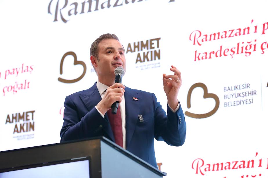 BAŞKAN AKIN’DAN 1133 MUHTARA TEŞEKKÜR