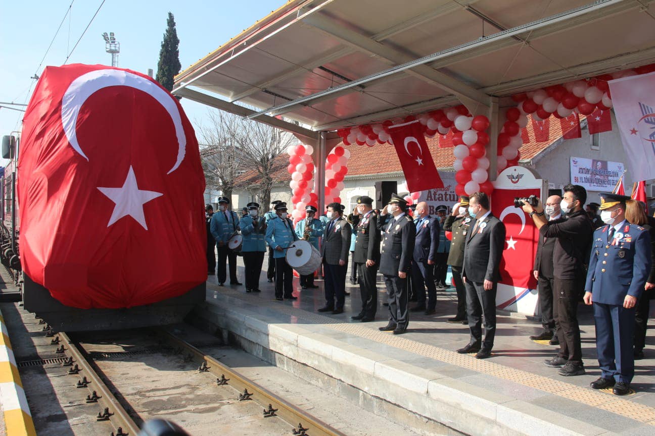 Atatürk'ün Balıkesir'e ilk gelişinin 98'inci yıldönümü kutlandı