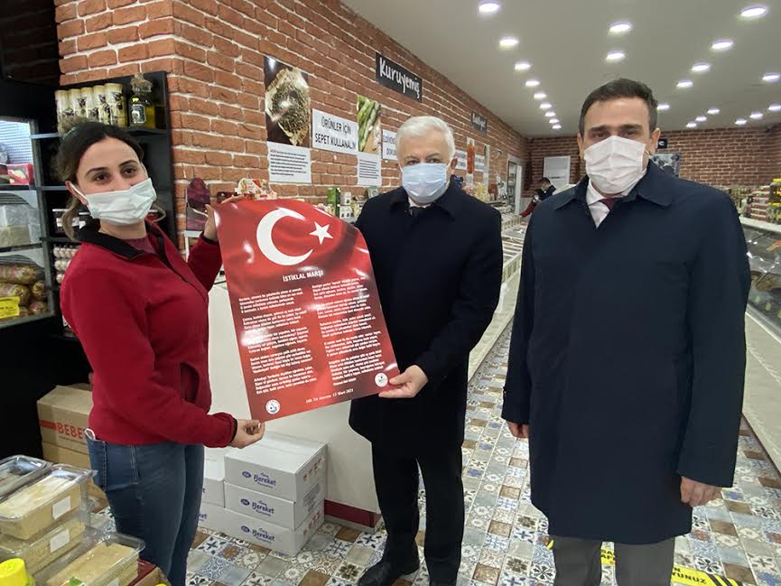 İSTİKLAL MARŞI’NIN 100. YILINDA AFİŞ DAĞITILDI