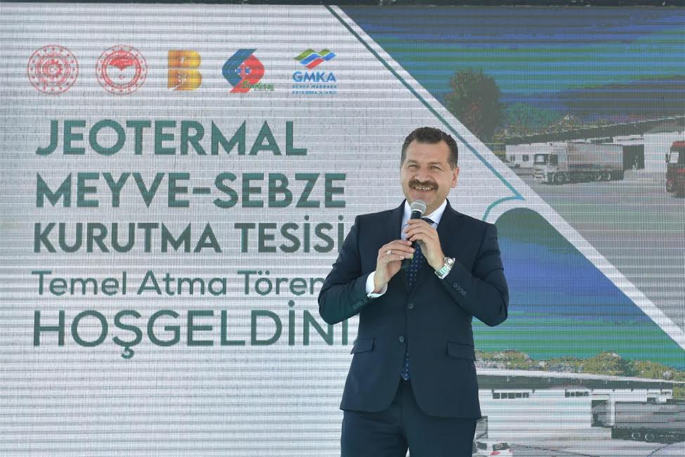 Yok pahasına satmak, dereye dökmek tarihe karışacak