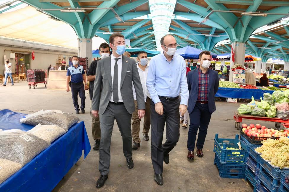 KAYMAKAM VE BAŞKAN PAZARI DENETLEDİ