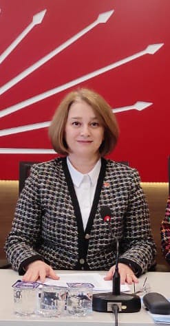 KADININ ADI YOK