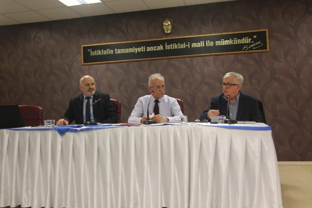 MURAT KARAYALÇIN BALIKESİR'DE YEREL YÖNETİM KONFERANSI VERDİ