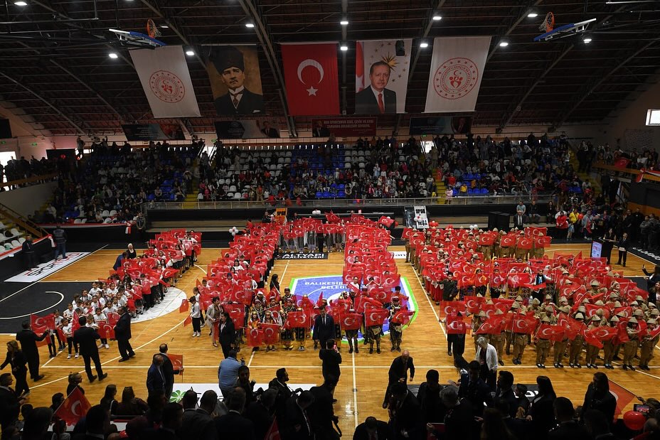 Balıkesir’de 23 Nisan Ulusal Egemenlik ve Çocuk Bayramı Kutlandı