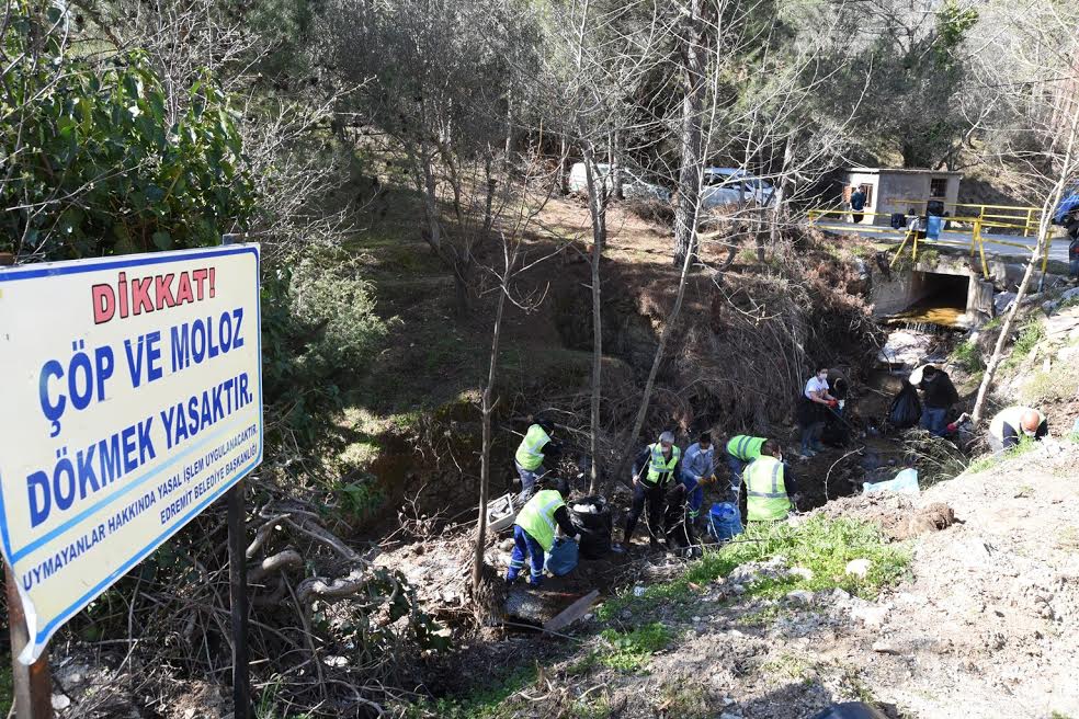 VATANDAŞ VE BELEDİYE TEMİZLİK İÇİN EL ELE