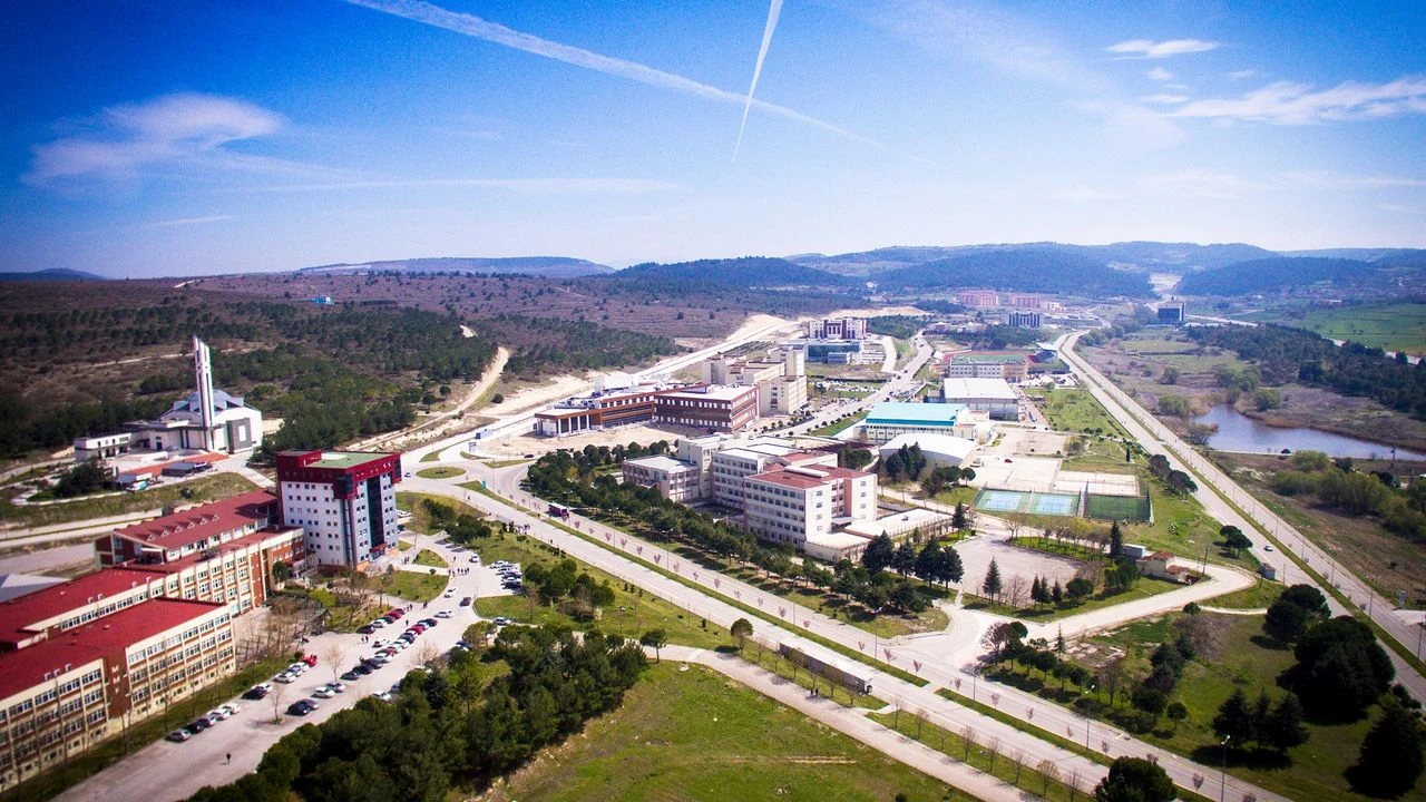 Balıkesir Üniversitesi'nden YKS Adaylarına Çağrı: “Geleceğinizi Sağlam Temellere Kurun”