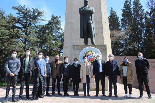 ''TOPLUMSAL SAĞLIK İÇİN DEMOKRASİ VE ADALET TALEP EDİYORUZ''
