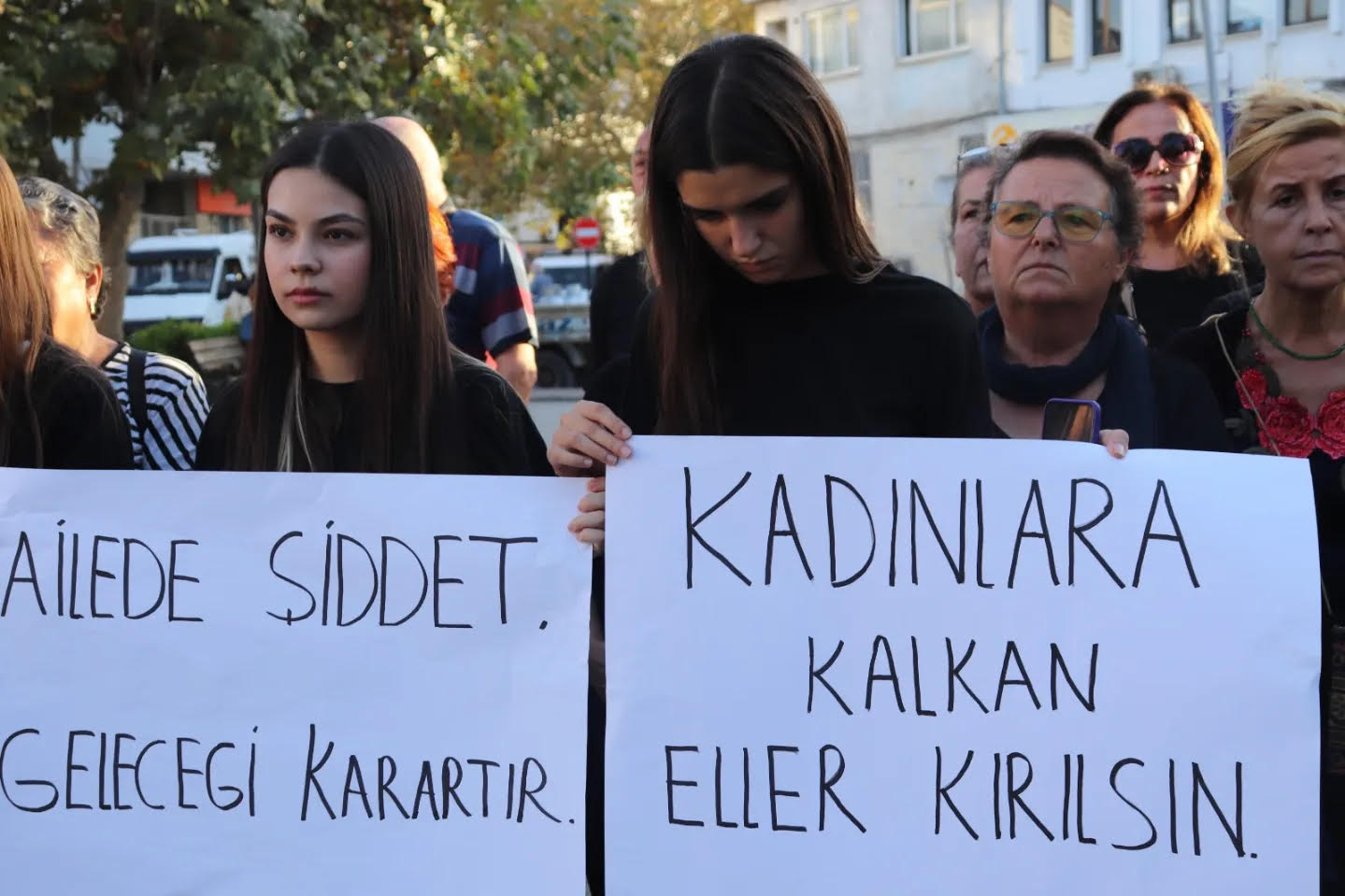 GÖMEÇ’TE KATLİAM VE ŞİDDETE ÖFKE