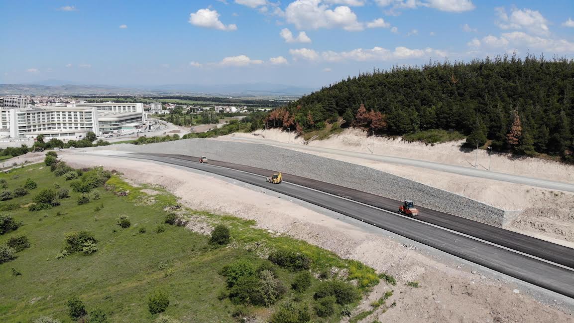 Büyükşehir OSB yolunu kısa zamanda hizmete açacak