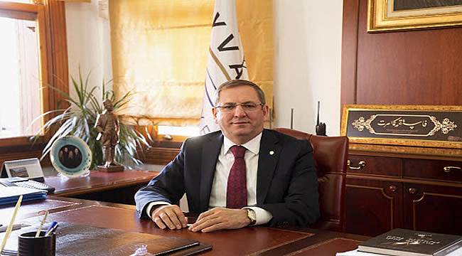 BAŞKAN ERGİN ARTIK BAĞIMSIZ BAŞKAN