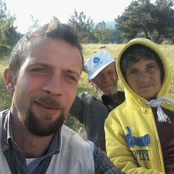 Hemzemin geçitte tren, otomobili biçti: 2 ölü