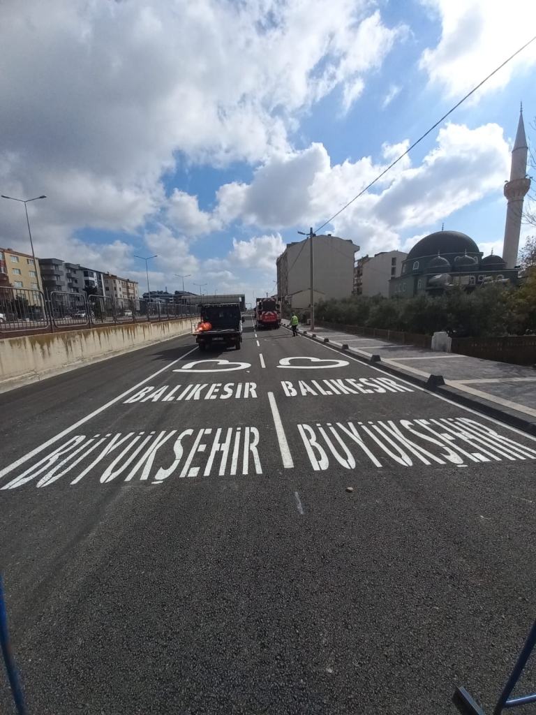 Büyükşehir’in kalbi asfalta kazınıyor!