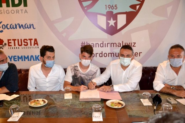Bandırmaspor, Anıl Başaran ile resmi sözleşmeyi imzaladı