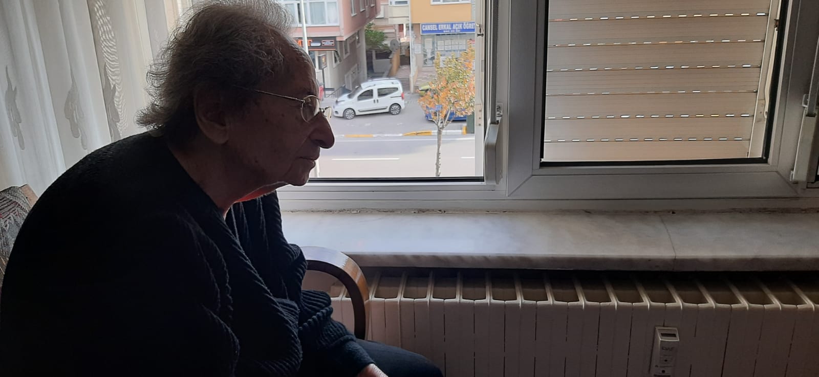 OKULLARININ KURUCULARINA ANLAMLI GÜNDE VEFA
