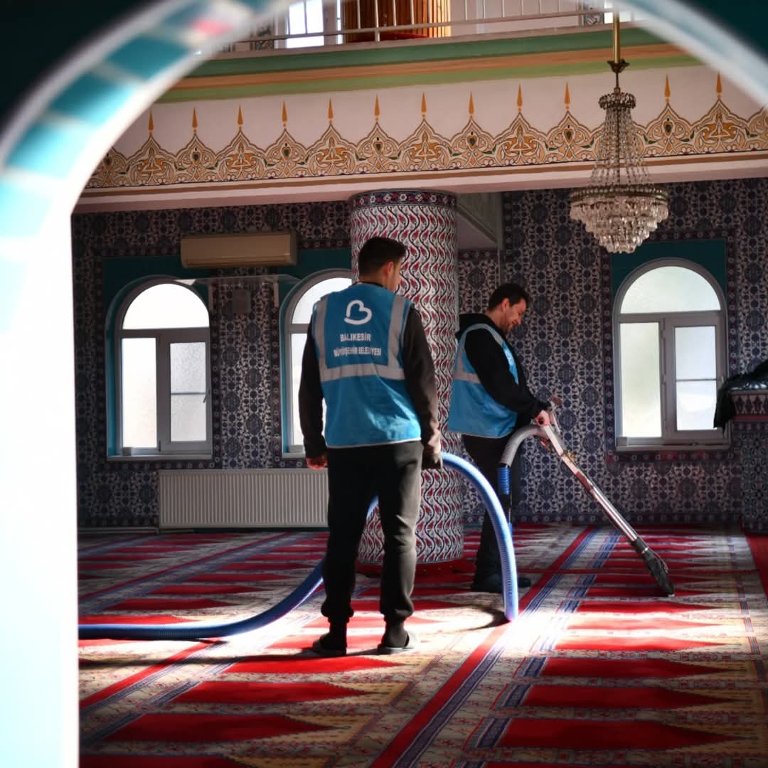 Balıkesir'de Camiler Ramazan'a Hazırlanıyor