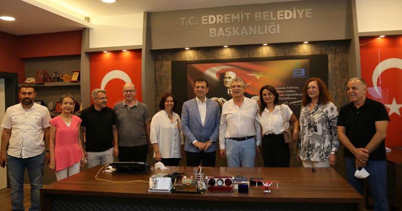 İMAMOĞLU'NDAN EDREMİT BELEDİYESİNE SÜRPRİZ ZİYARET