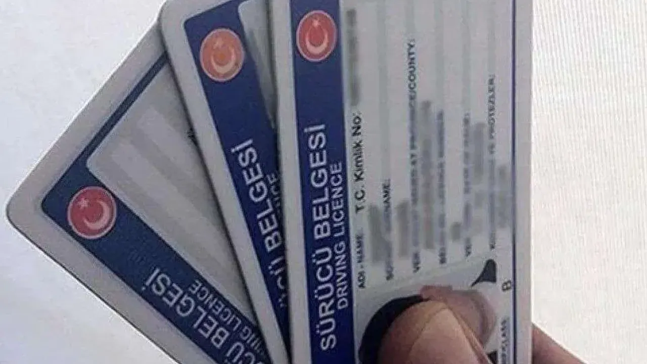 Eski Tip Ehliyeti Olanlar Kaza Yaptığında Ehliyetsiz Sayılacak