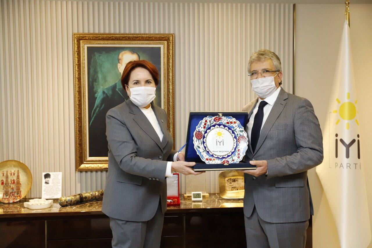 BAŞKAN ARSLAN'DAN , MERAL AKŞENER'E ZİYARET