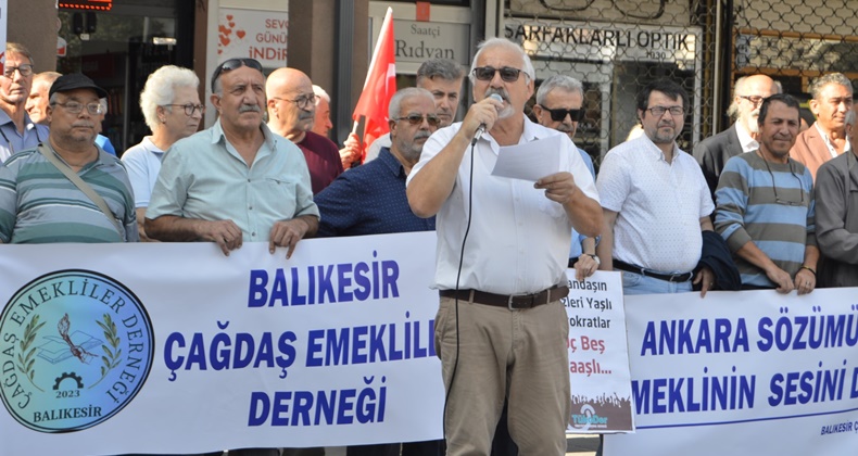 ENFLASYONLA DEĞİL, EMEKLİLER VE SABİT GELİRLİ VATANDAŞLA MÜCADELE EDİLMEKTEDİR
